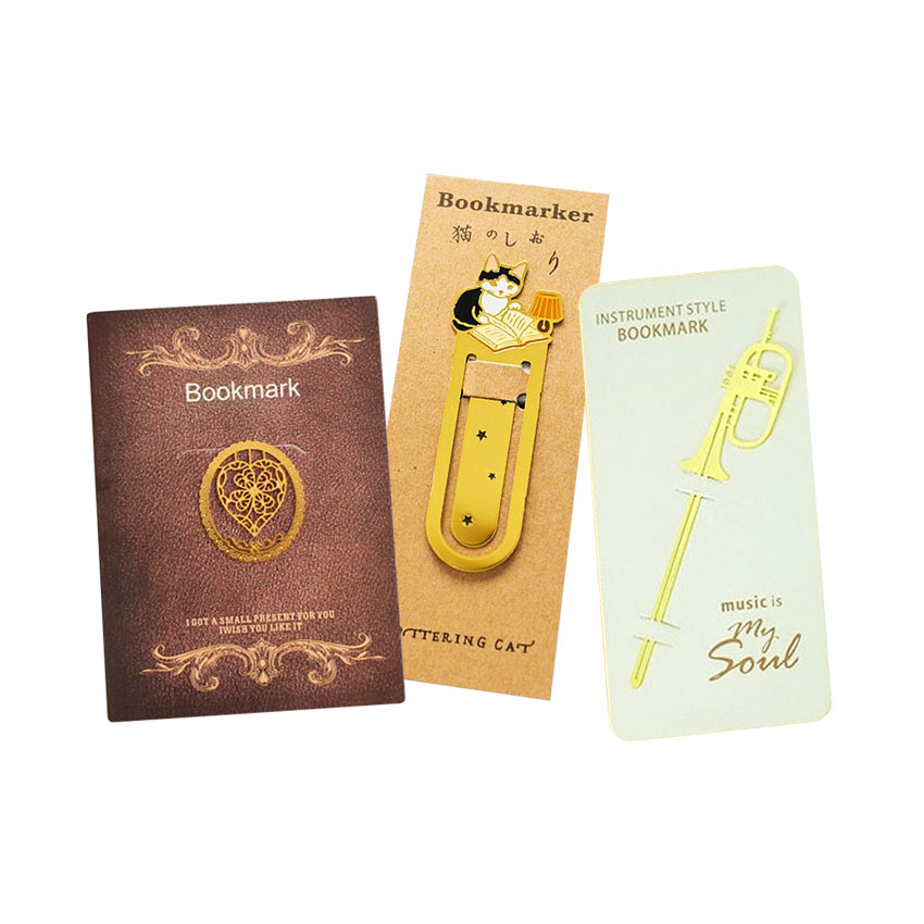 tourist-bookmarks-packing-1