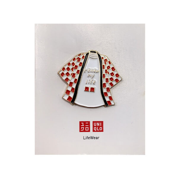 custom UNIQLO lapel pin soft enamel